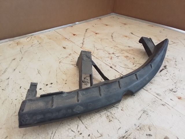 bontott RENAULT SCÉNIC II Bal első Oldal Lökhárító Tartó (Műanyag)