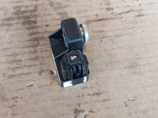 bontott RENAULT SCÉNIC II Bal első Oldal Ütközés Érzékelő