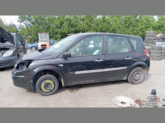 bontott RENAULT SCÉNIC II Bal első Sárvédő