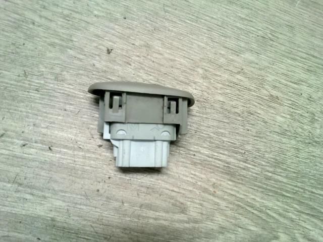 bontott RENAULT SCÉNIC II Bal első Ülésfűtés Kapcsoló