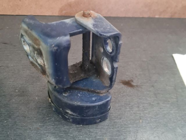 bontott RENAULT SCÉNIC II Bal első Zsanér