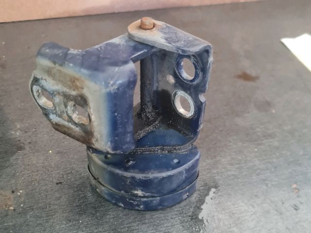 bontott RENAULT SCÉNIC II Bal első Zsanér