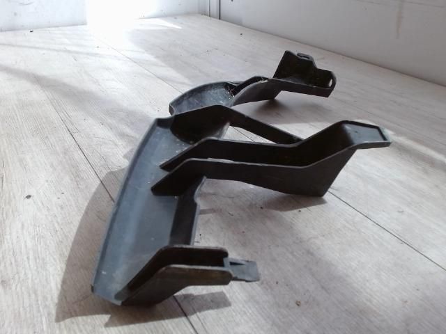 bontott RENAULT SCÉNIC II Bal Fényszóró Bajusz Díszléc