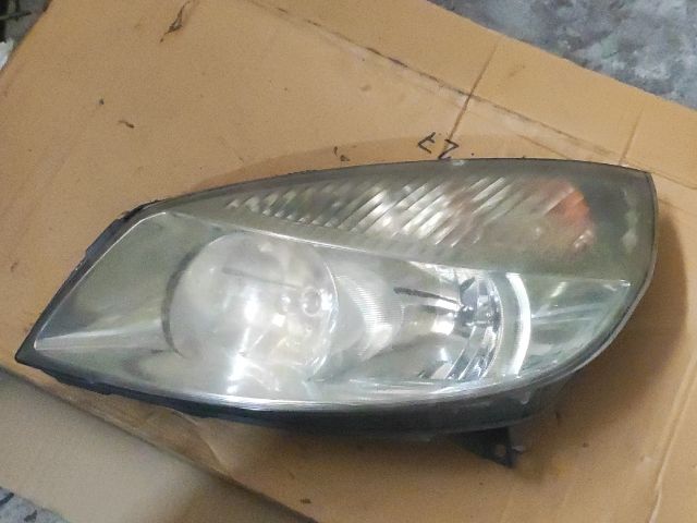 bontott RENAULT SCÉNIC II Bal Fényszóró