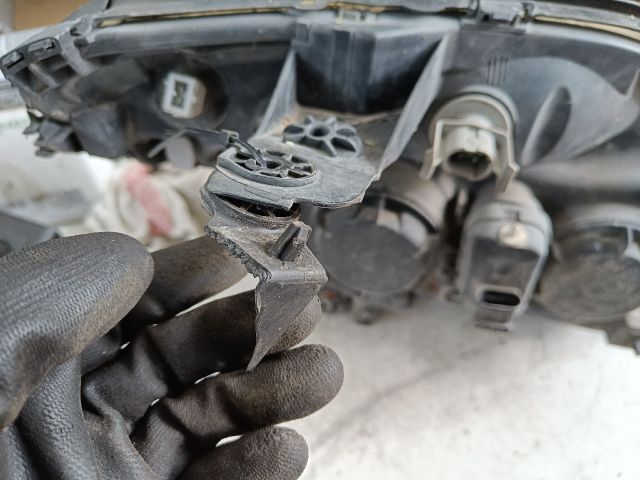 bontott RENAULT SCÉNIC II Bal Fényszóró