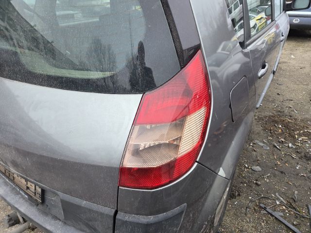 bontott RENAULT SCÉNIC II Bal Fényszóró