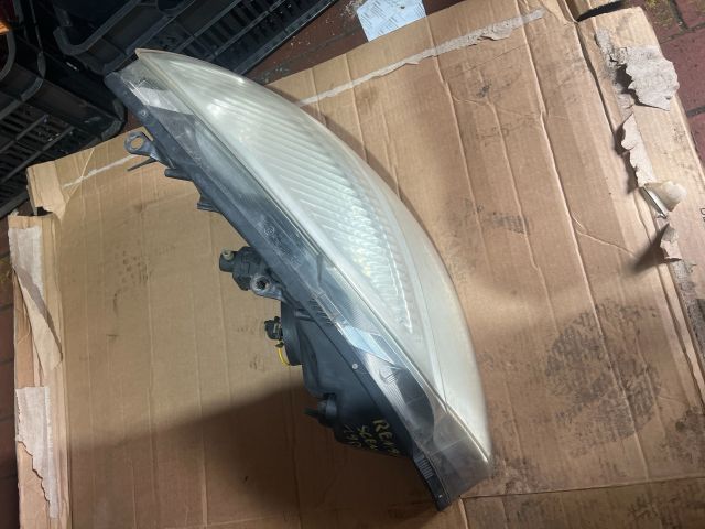 bontott RENAULT SCÉNIC II Bal Fényszóró