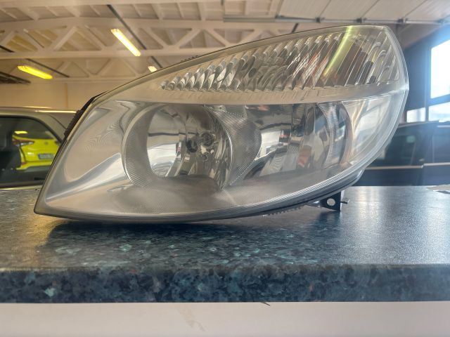 bontott RENAULT SCÉNIC II Bal Fényszóró