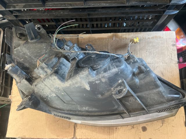 bontott RENAULT SCÉNIC II Bal Fényszóró