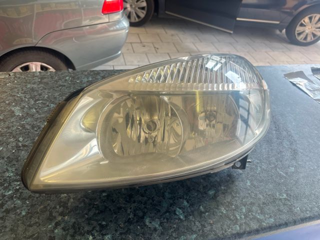 bontott RENAULT SCÉNIC II Bal Fényszóró