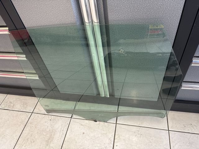 bontott RENAULT SCÉNIC II Bal hátsó Ablak