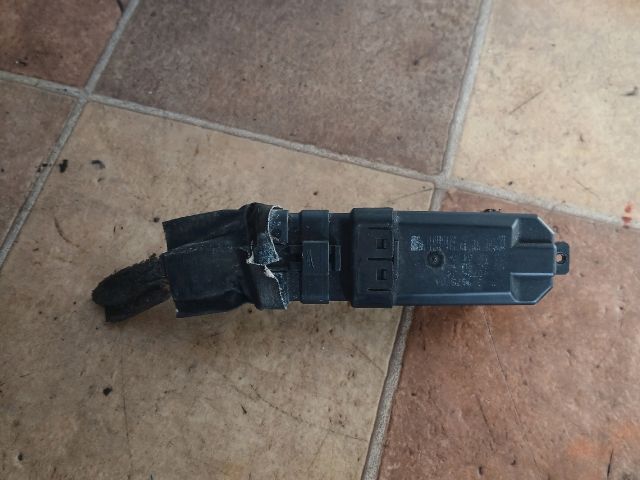 bontott RENAULT SCÉNIC II Bal hátsó Ablakemelő Elektronika