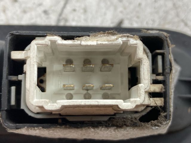 bontott RENAULT SCÉNIC II Bal hátsó Ablakemelő Kapcsoló