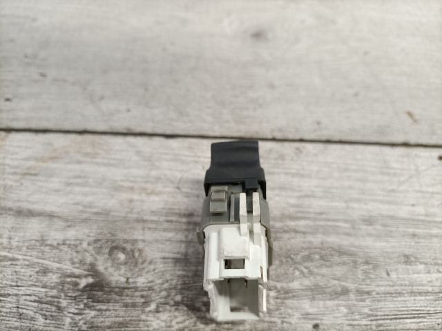 bontott RENAULT SCÉNIC II Bal hátsó Ablakemelő Kapcsoló