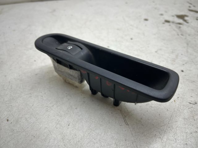 bontott RENAULT SCÉNIC II Bal hátsó Ablakemelő Kapcsoló