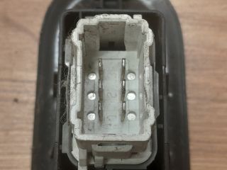 bontott RENAULT SCÉNIC II Bal hátsó Ablakemelő Kapcsoló