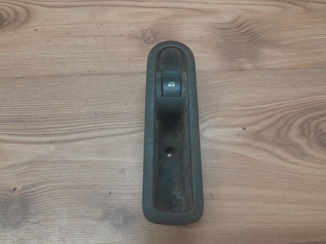 bontott RENAULT SCÉNIC II Bal hátsó Ablakemelő Kapcsoló
