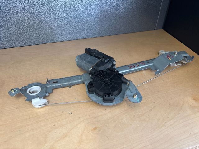 bontott RENAULT SCÉNIC II Bal hátsó Ablakemelő Szerkezet (Elektromos)