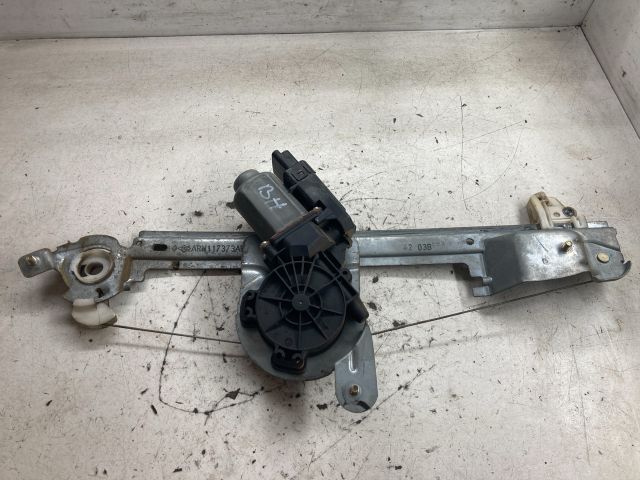 bontott RENAULT SCÉNIC II Bal hátsó Ablakemelő Szerkezet (Elektromos)