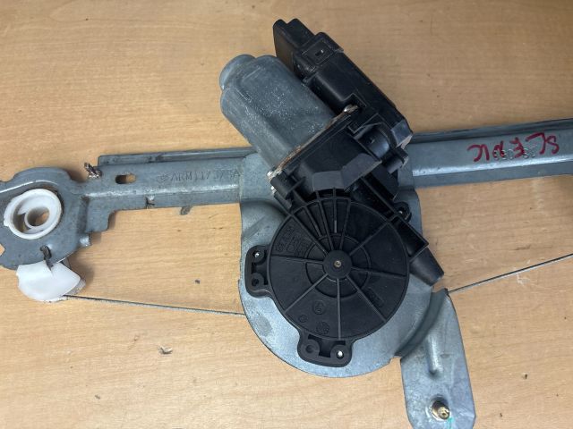 bontott RENAULT SCÉNIC II Bal hátsó Ablakemelő Szerkezet (Elektromos)