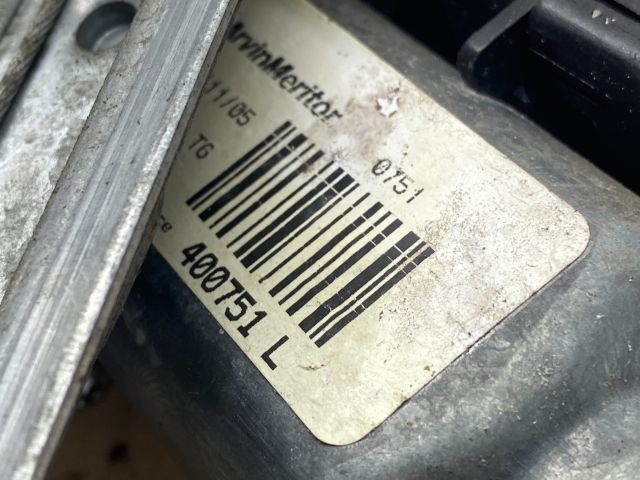 bontott RENAULT SCÉNIC II Bal hátsó Ablakemelő Szerkezet (Elektromos)