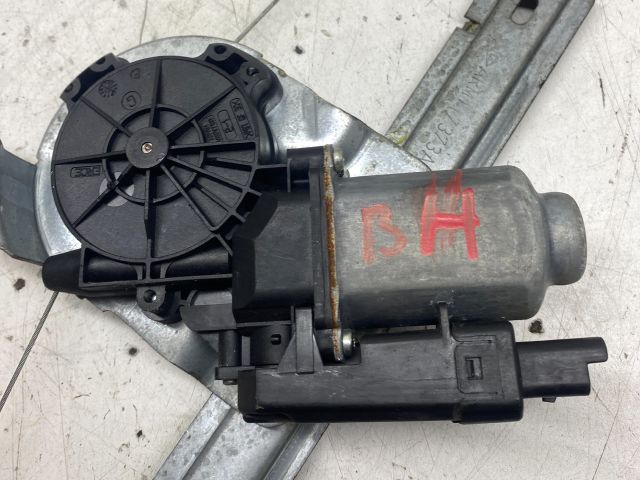 bontott RENAULT SCÉNIC II Bal hátsó Ablakemelő Szerkezet (Elektromos)