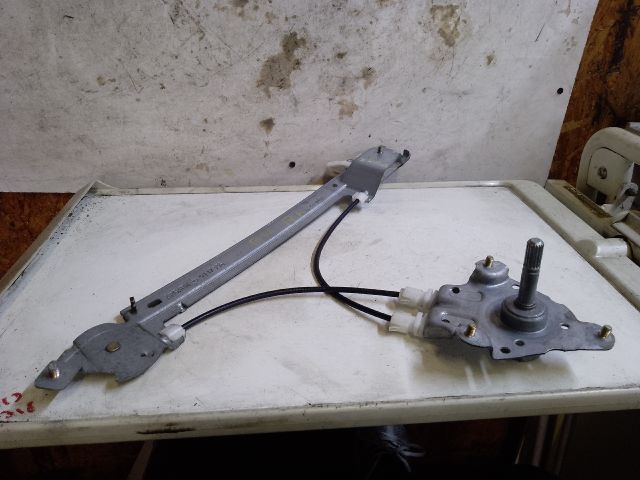 bontott RENAULT SCÉNIC II Bal hátsó Ablakemelő Szerkezet (Mechanikus)