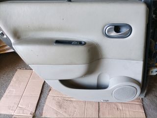 bontott RENAULT SCÉNIC II Bal hátsó Ajtó (Részeivel)