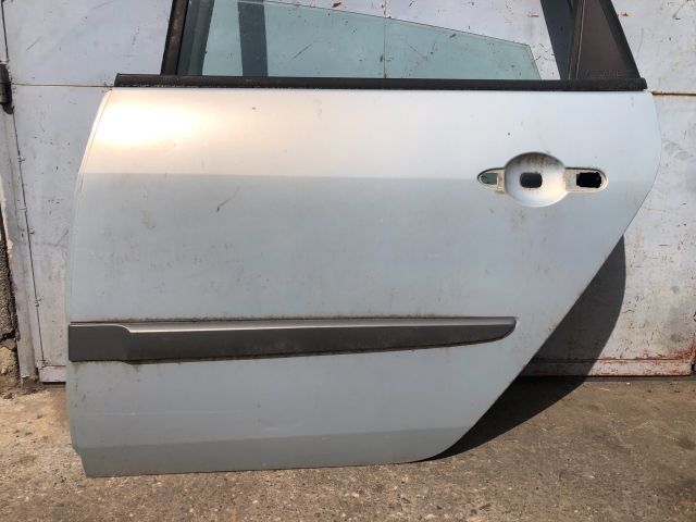bontott RENAULT SCÉNIC II Bal hátsó Ajtó (Üres lemez)