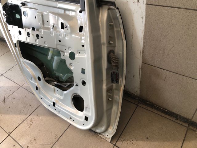 bontott RENAULT SCÉNIC II Bal hátsó Ajtó (Üres lemez)