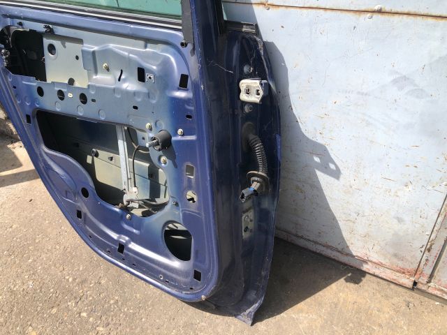 bontott RENAULT SCÉNIC II Bal hátsó Ajtó (Üres lemez)