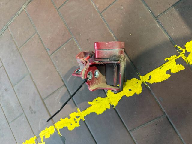 bontott RENAULT SCÉNIC II Bal hátsó Ajtóhatároló