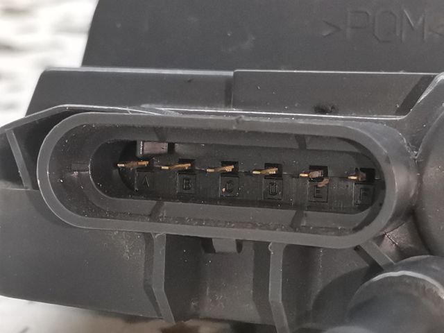 bontott RENAULT SCÉNIC II Bal hátsó Ajtózár