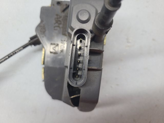 bontott RENAULT SCÉNIC II Bal hátsó Ajtózár