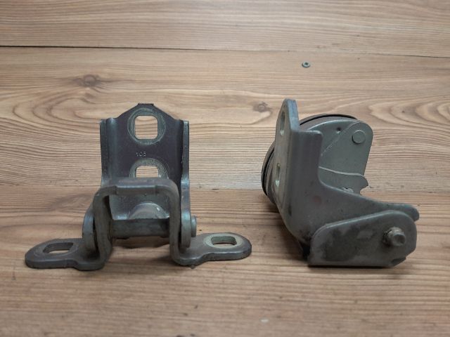 bontott RENAULT SCÉNIC II Bal hátsó Alsó Zsanér