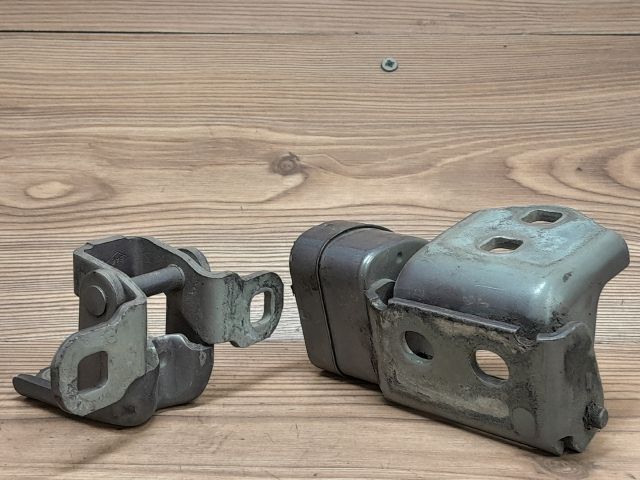 bontott RENAULT SCÉNIC II Bal hátsó Alsó Zsanér