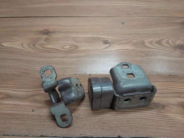 bontott RENAULT SCÉNIC II Bal hátsó Alsó Zsanér