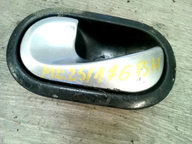 bontott RENAULT SCÉNIC II Bal hátsó Belső Kilincs