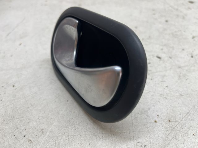 bontott RENAULT SCÉNIC II Bal hátsó Belső Kilincs