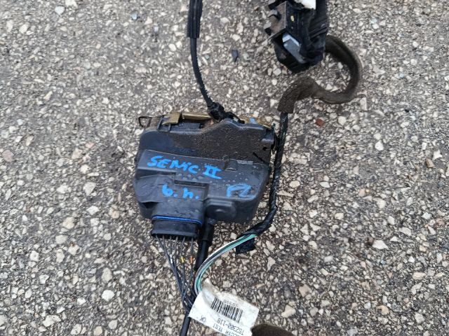 bontott RENAULT SCÉNIC II Bal hátsó Központizár Motor