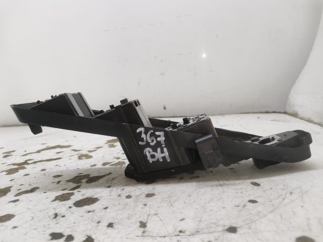 bontott RENAULT SCÉNIC II Bal Hátsó Lámpa Foglalat