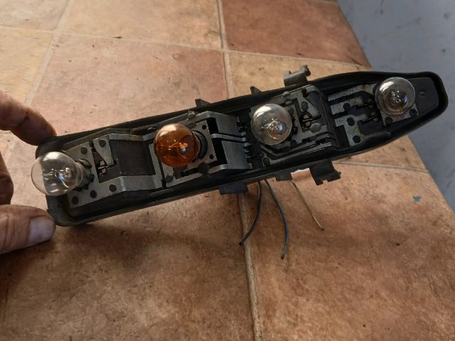 bontott RENAULT SCÉNIC II Bal Hátsó Lámpa Foglalat