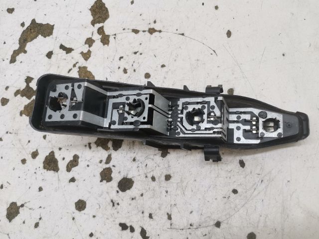 bontott RENAULT SCÉNIC II Bal Hátsó Lámpa Foglalat