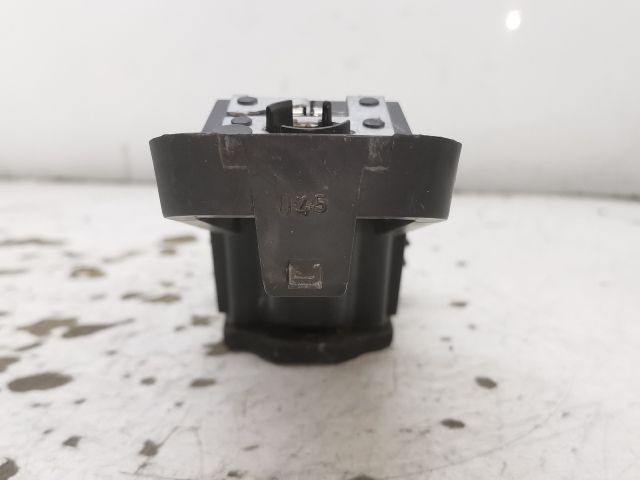 bontott RENAULT SCÉNIC II Bal Hátsó Lámpa Foglalat