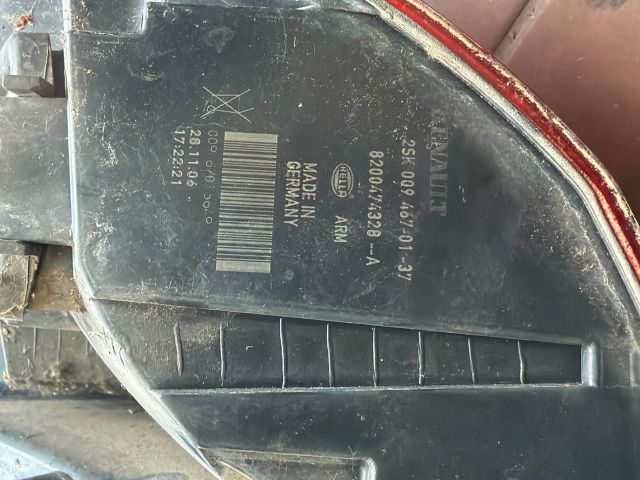 bontott RENAULT SCÉNIC II Bal Hátsó Lámpa