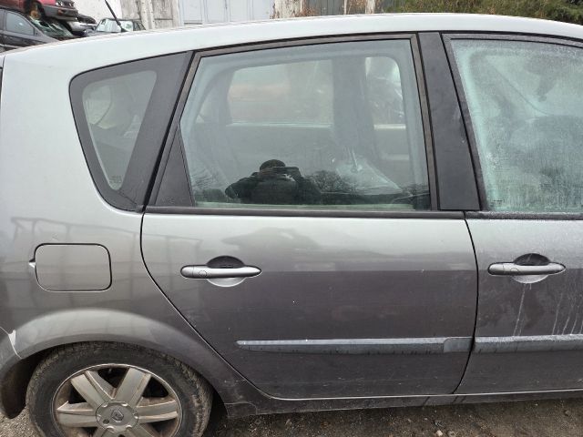 bontott RENAULT SCÉNIC II Bal Hátsó Lámpa