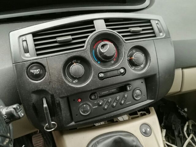 bontott RENAULT SCÉNIC II Bal hátsó Sárvédő