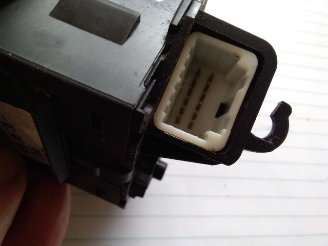 bontott RENAULT SCÉNIC II Bal Kormánykapcsoló Irányjelző (Tempomatos)