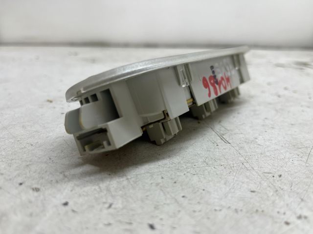 bontott RENAULT SCÉNIC II Beltér Világítás Első