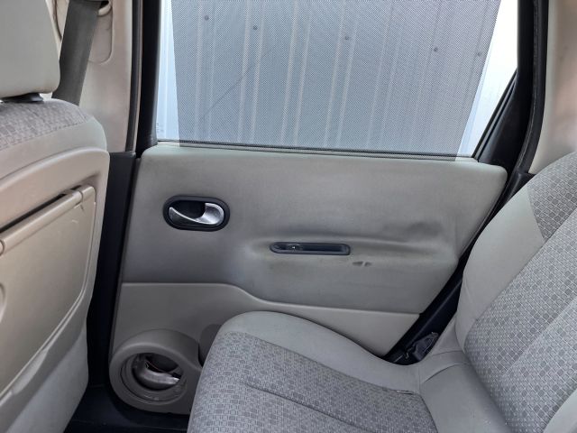 bontott RENAULT SCÉNIC II Biztosítéktábla Utastér